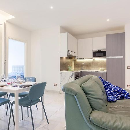 Ferienwohnung Seaside Flat With Swimming Pool And Private Parking Calambrone Exterior foto