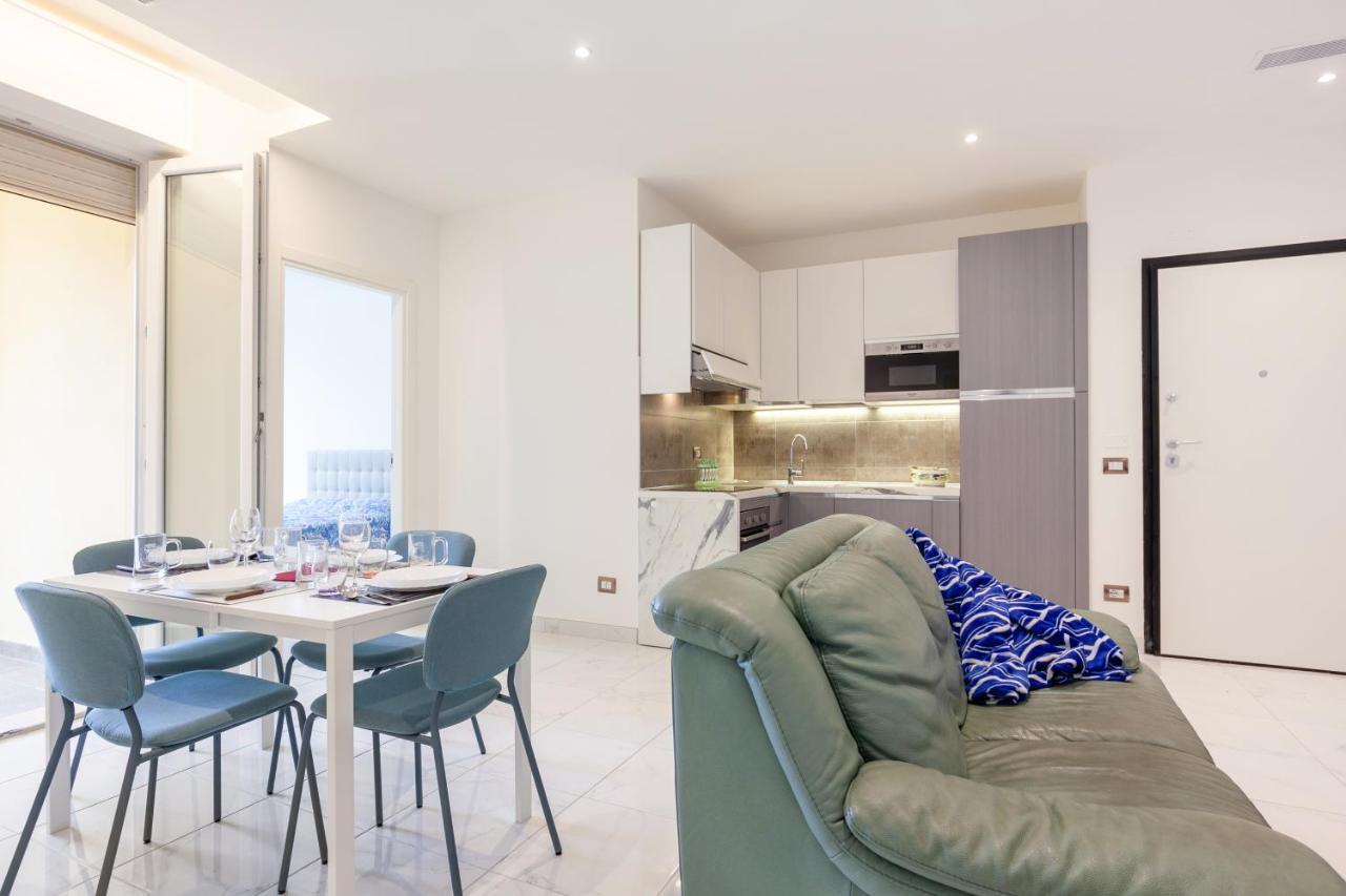 Ferienwohnung Seaside Flat With Swimming Pool And Private Parking Calambrone Exterior foto